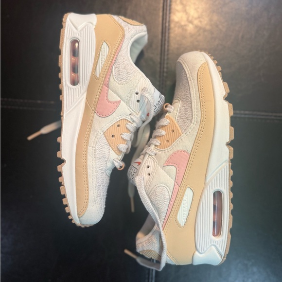 Women’s Size 8 - Nike Air Max 90 SE Sun Club - Sail Arctic Orange - Picture 1 of 8